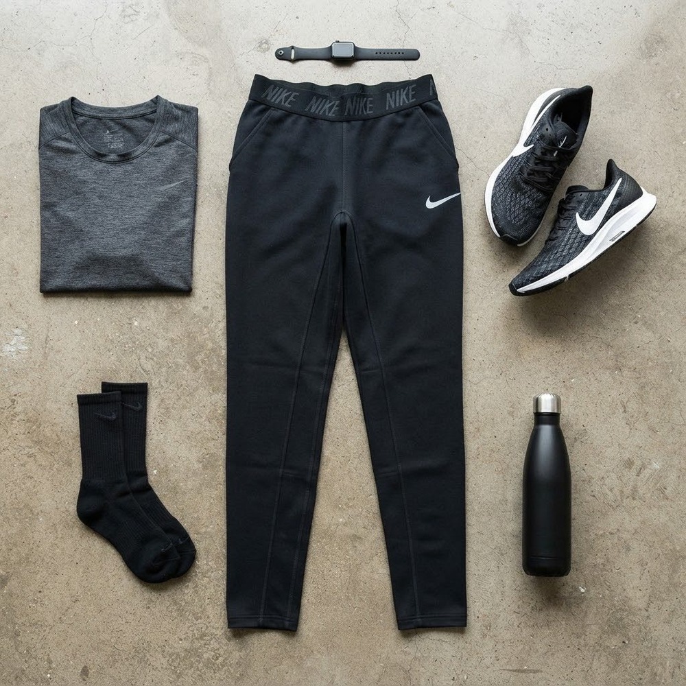 Nike Dri-FIT Mens Tapered Training Pants Black Small Logo Waistband Joggers